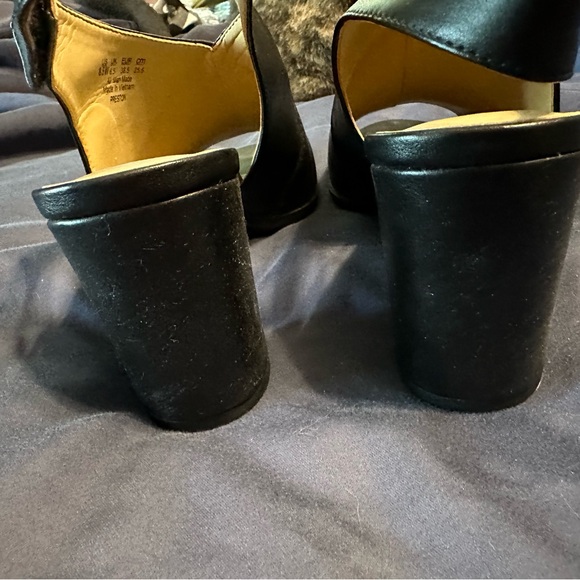 Lane Bryant peep toe heels - Picture 2 of 3